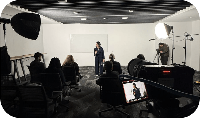 Two Minute Talk filming